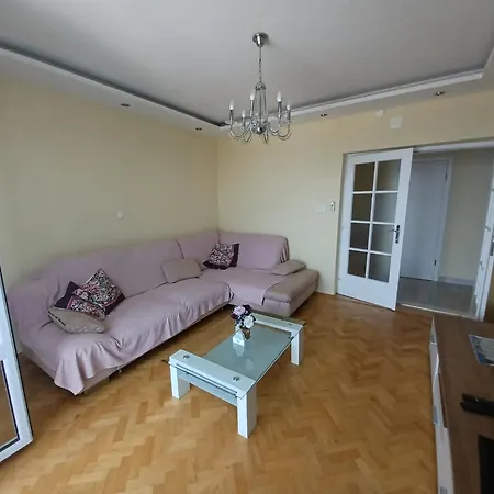 Appartamento Lalic - A Spacious Three Bedroom With A Sea View *